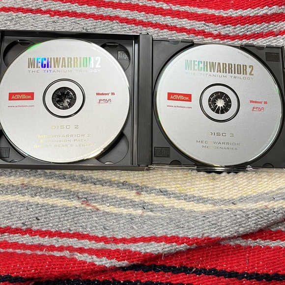 RARE MECHWARRIOR 2 The Titanium Trilogy Activision PC Games (3 Disks) - Picture 5 of 6